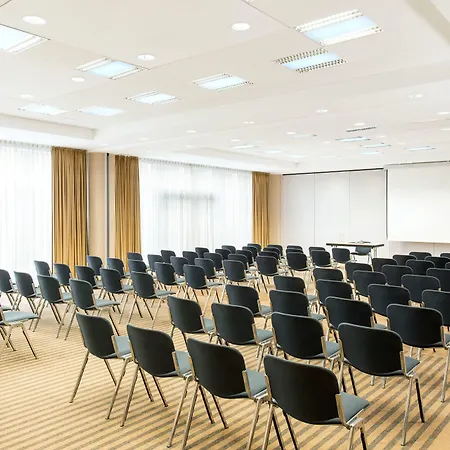 Nh Altstadt Szálloda 4*