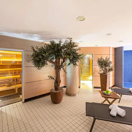 Nh Altstadt Szálloda 4*