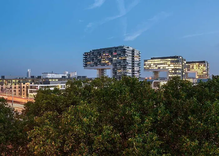 科隆老城nh酒店 4*