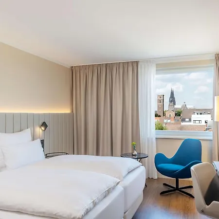 Otel Nh Altstadt 4*