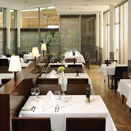 Nh Altstadt Otel 4*