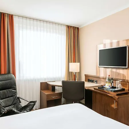 Nh Altstadt Otel 4*